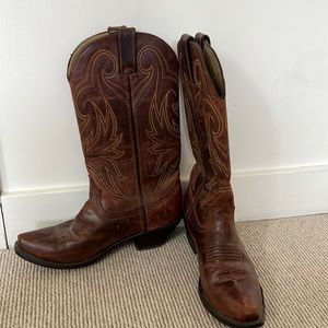 Brown Cowboy boots. Size 7